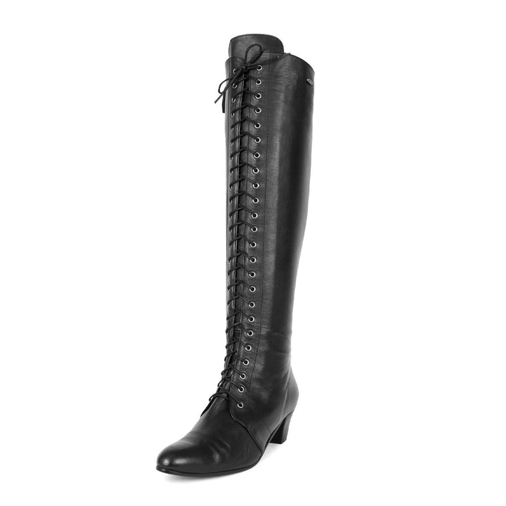 Knee-high boot with laces (model 490) leather black