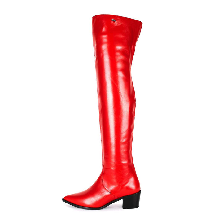 Botas puntiagudas con tacón plano (modelo 180) cuero roja