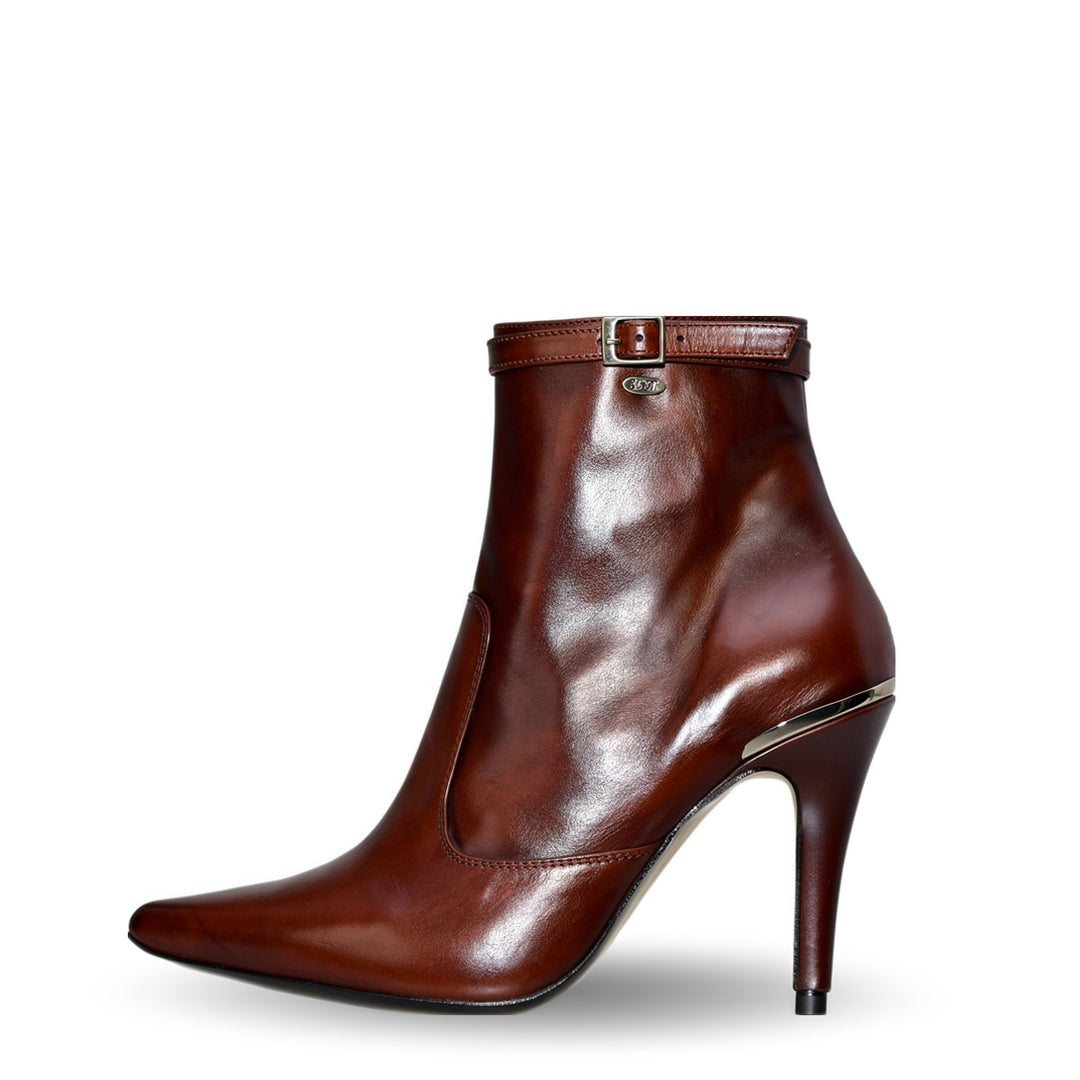 Ankle boots with narrow strap (model 811) leather dark brown