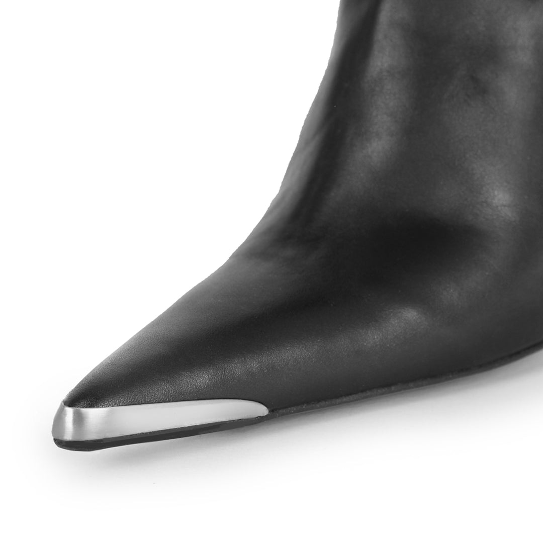 Stiefelette mit Metallspitze (Modell 860) Leder schwarz